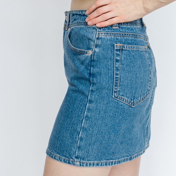 Vintage Gap Jean Mini Skirt - Picture 2 of 6